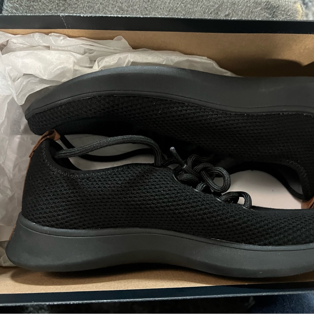 Dr. Scholl's Black Mesh Women's Sneakers